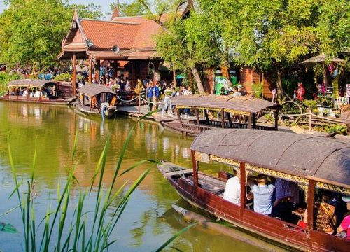Ayutthaya Floating Market