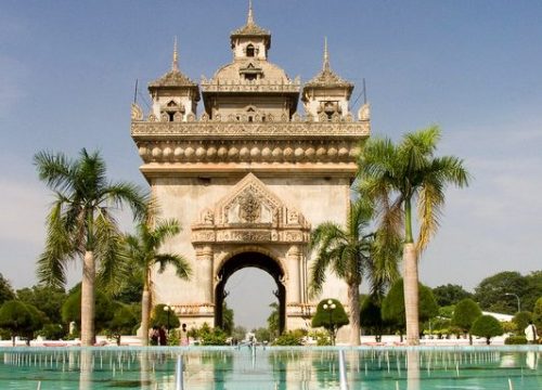 Patuxai Victory Monument
