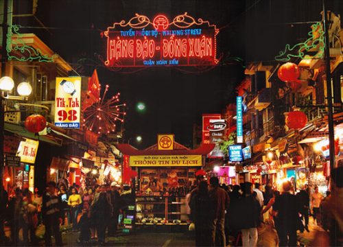 Dong Xuan Night Market