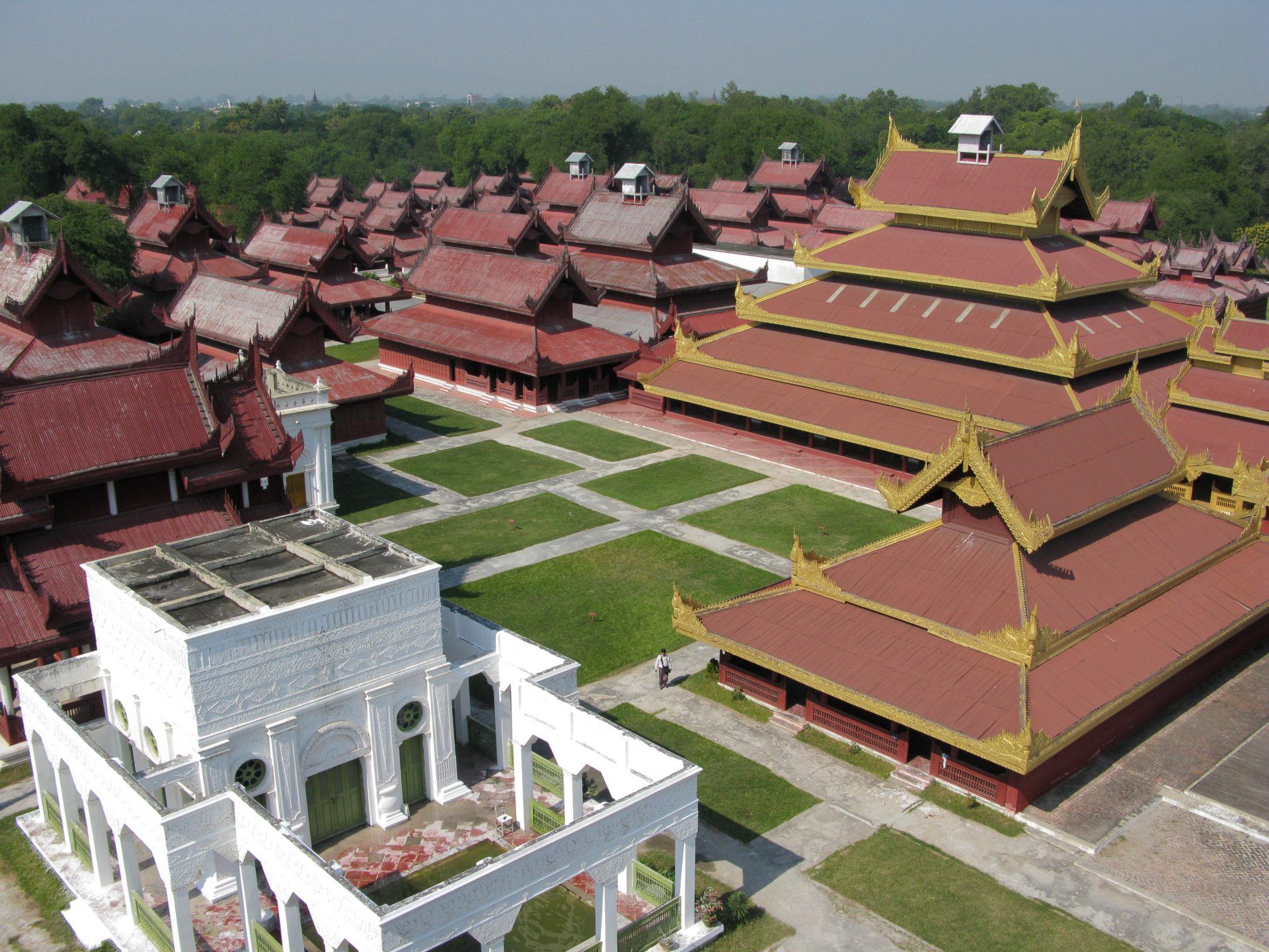 FIT travel Southeast Asia at Mandalay Palace