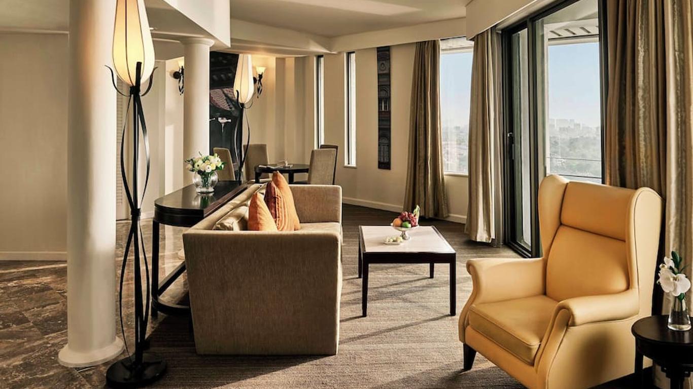 Elegant and spacious suite room at hotel pan pacific hanoi
