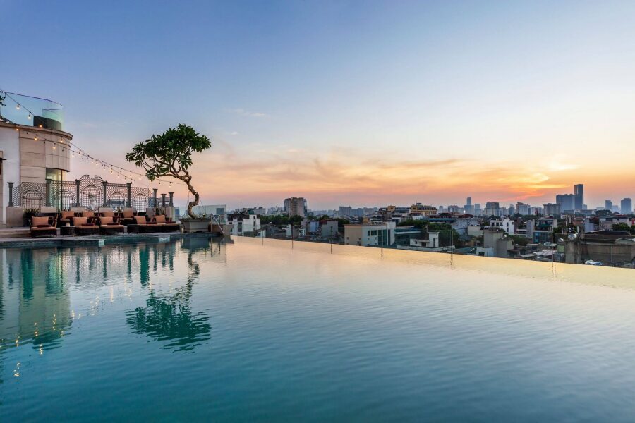 Peridot Grand Luxury Hotel offers more than just accommodation – it ensures a holistic travel experience: Infinity Pool