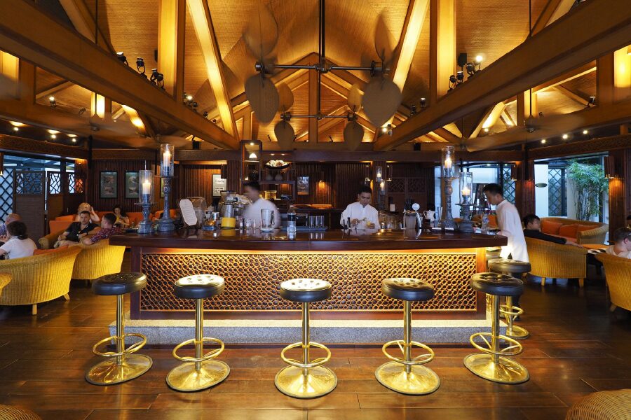 Dining at Sofitel Legend Metropole Hanoi Bamboo Bar