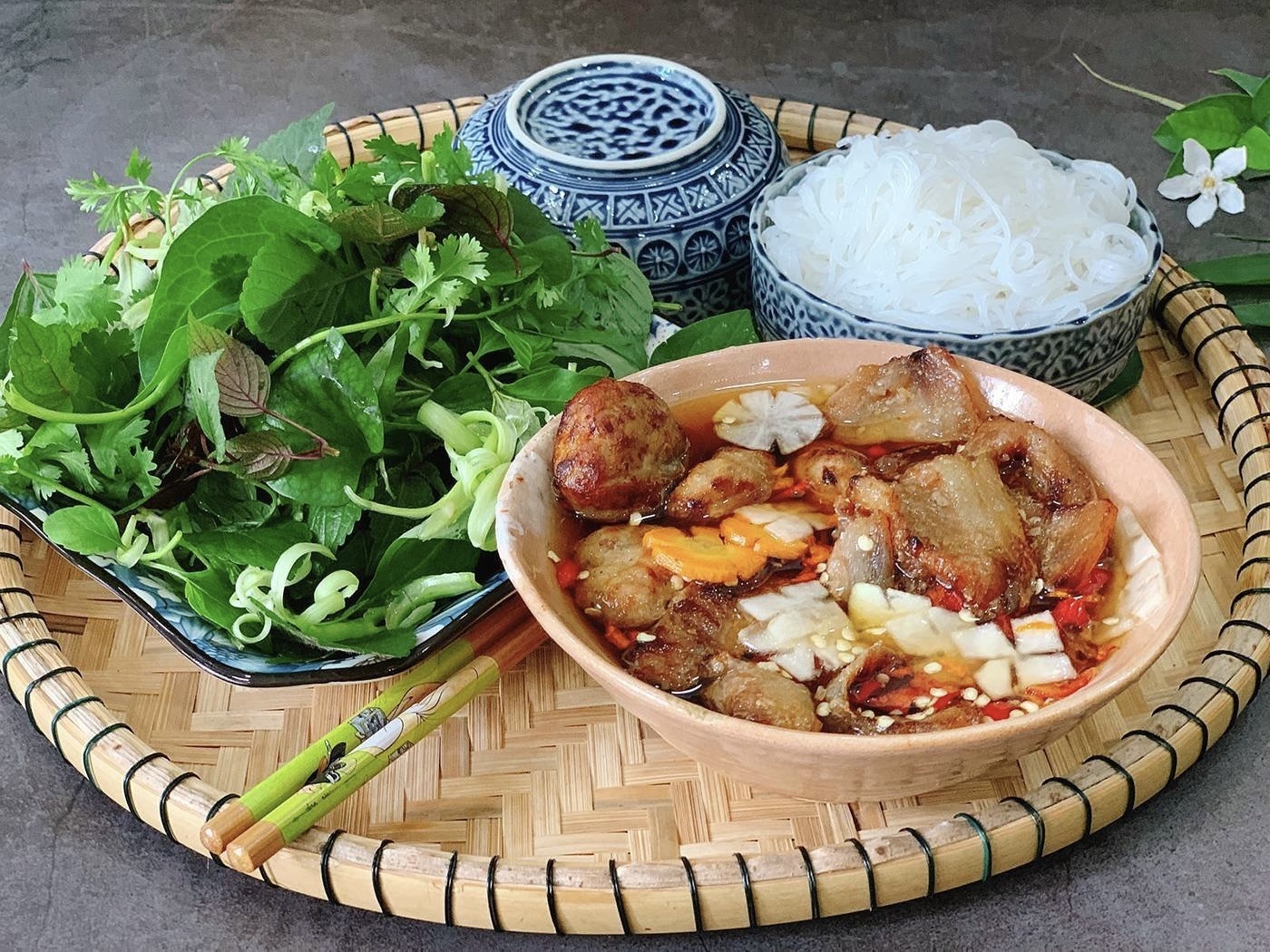 Hanoi night market food tour - Bún chả (grilled pork noodles)