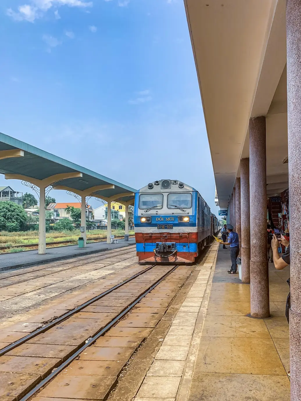 a must-ride bucket list train ride for photography enthusiasts. best train journeys in vietnam.