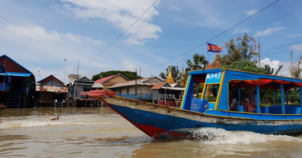 Best time to visit tonle sap floating village​ is from November to April