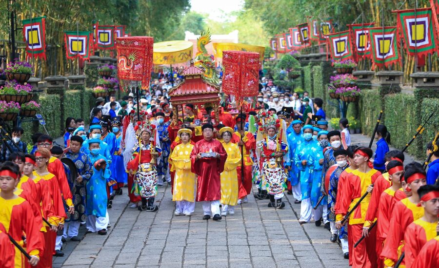Hung Kings Temple Festival - An important annual festival in Vietnam in April