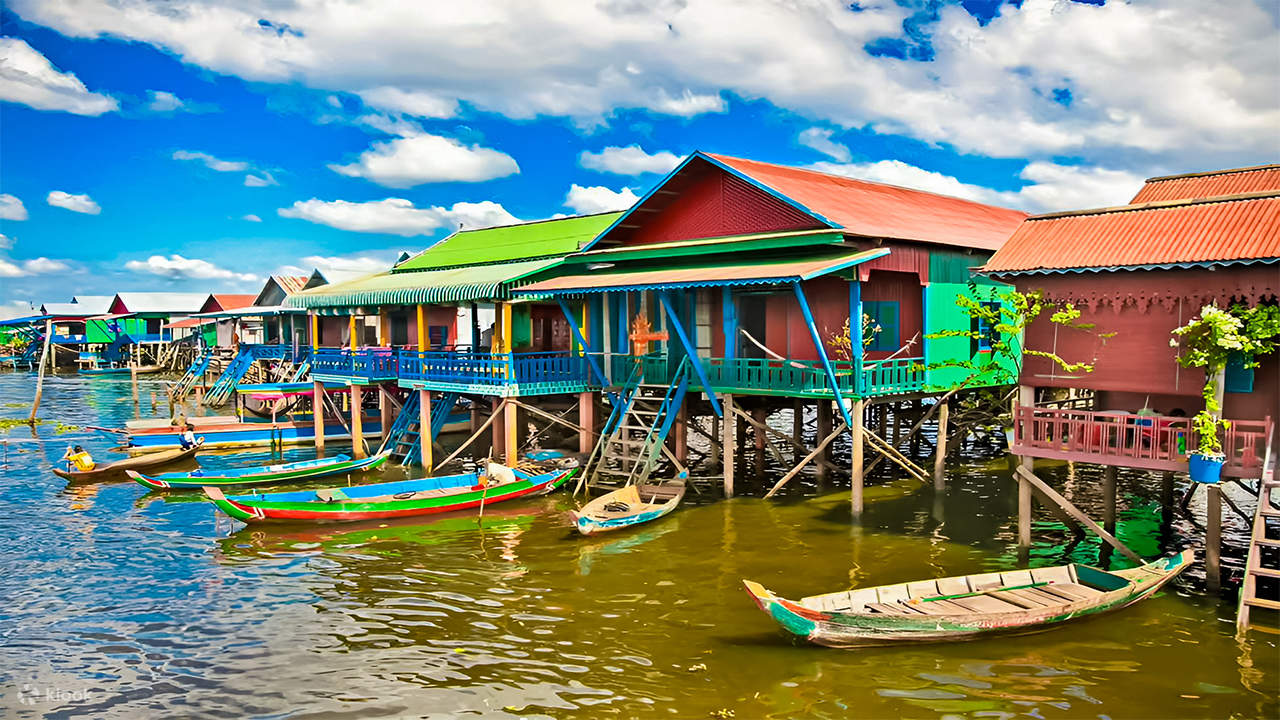 Kampong Khleang - A floating village on the Tonle Sap