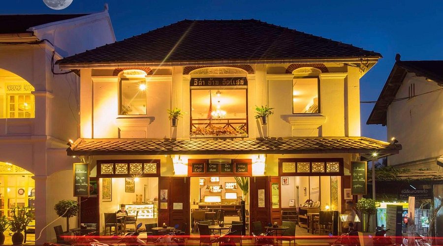 Le Café Ban Vat Sene - One of the Laos Cafes