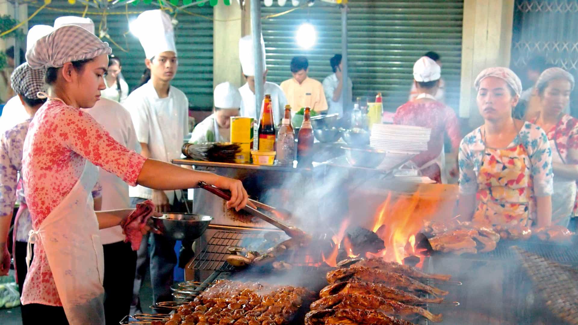 An authentic highlight of Street Food Tours when travelling Vietnam solo