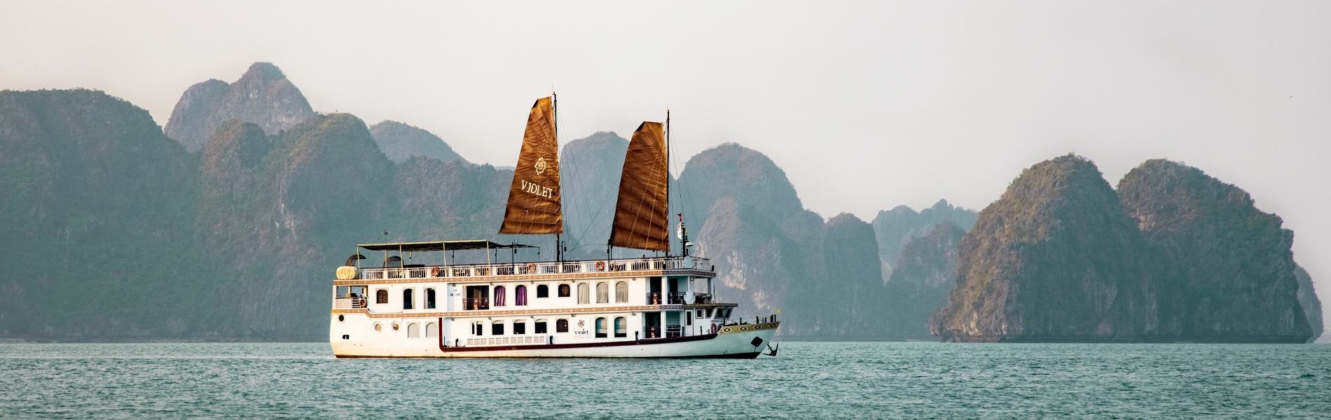 Cruise in Halong Bay, Vietnam in january