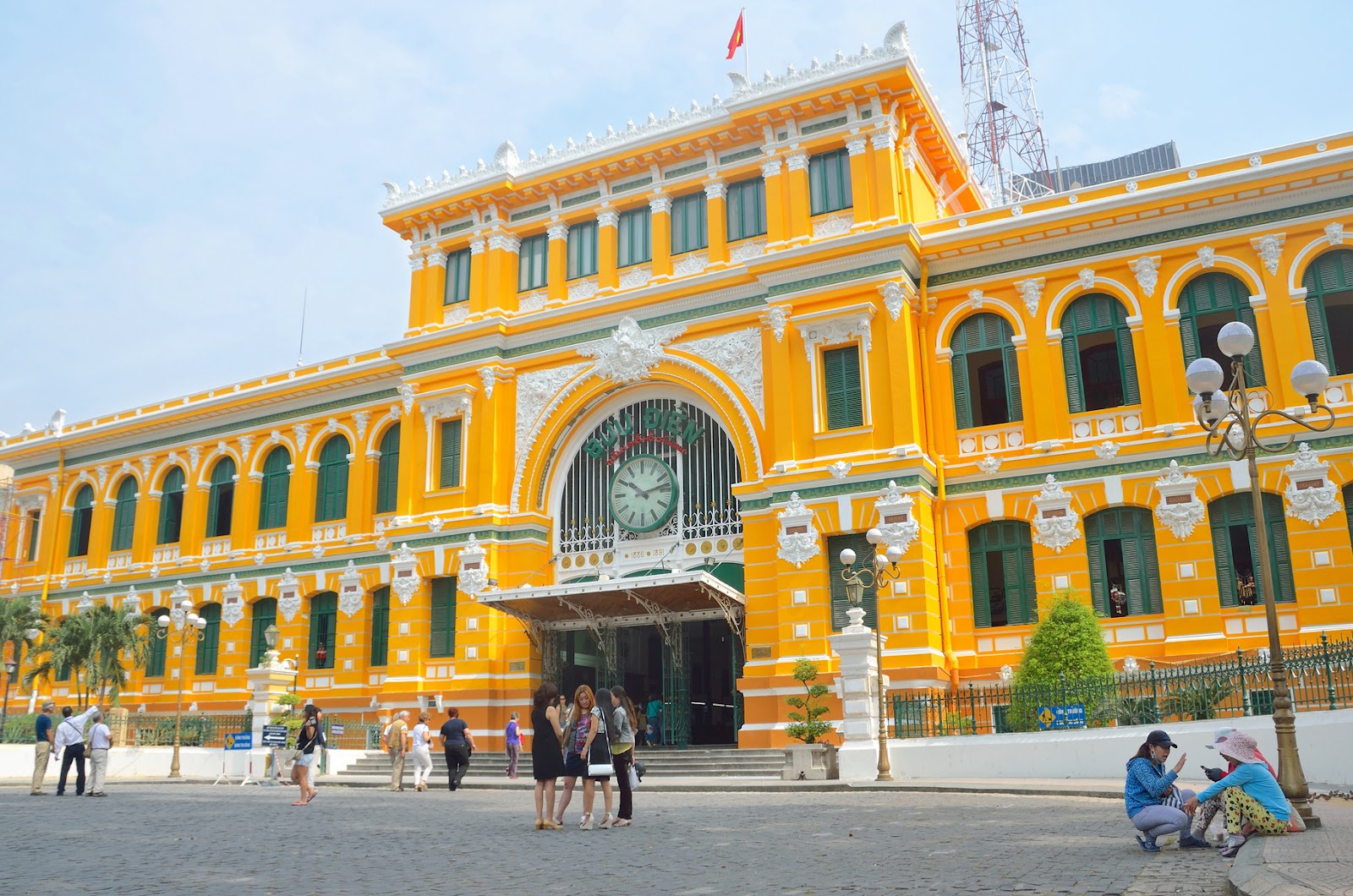 Saigon Central Post Office, a key landmark, suggesting the best time to visit Ho Chi Minh City to enjoy sightseeing