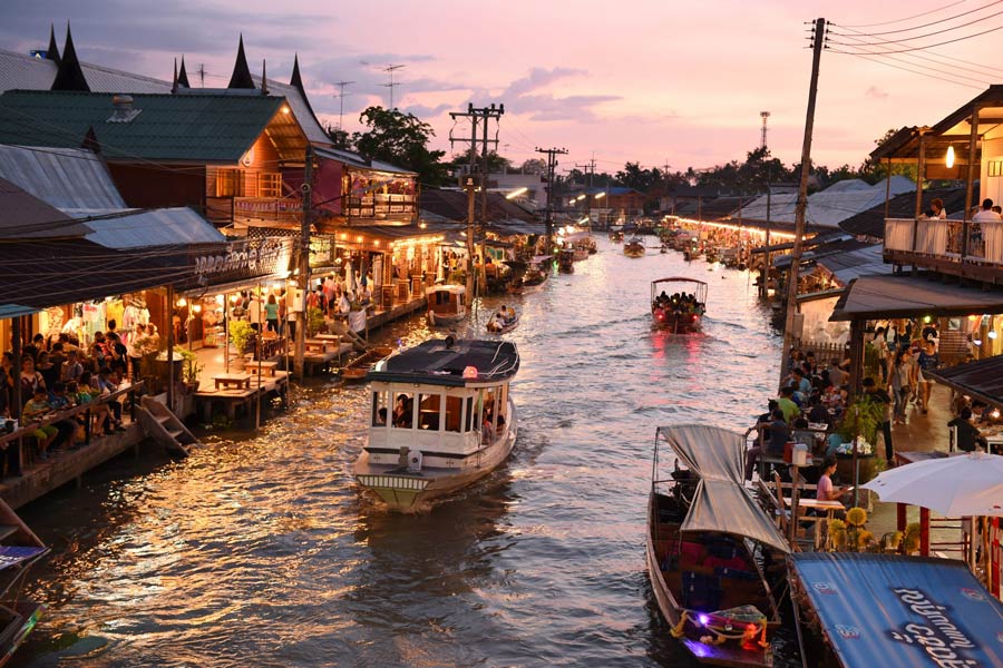 Amphawa Bangkok Floating Market - A floating market in Bangkok