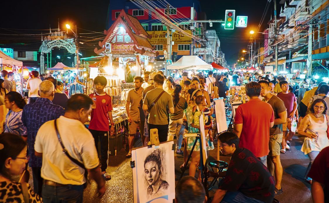 Chiang Mai University Night Market - A must-visit place in Chiang Mai night market