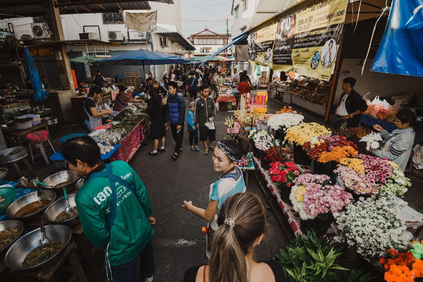 Kadmanee Market - A must-visit place in Chiang Mai night market