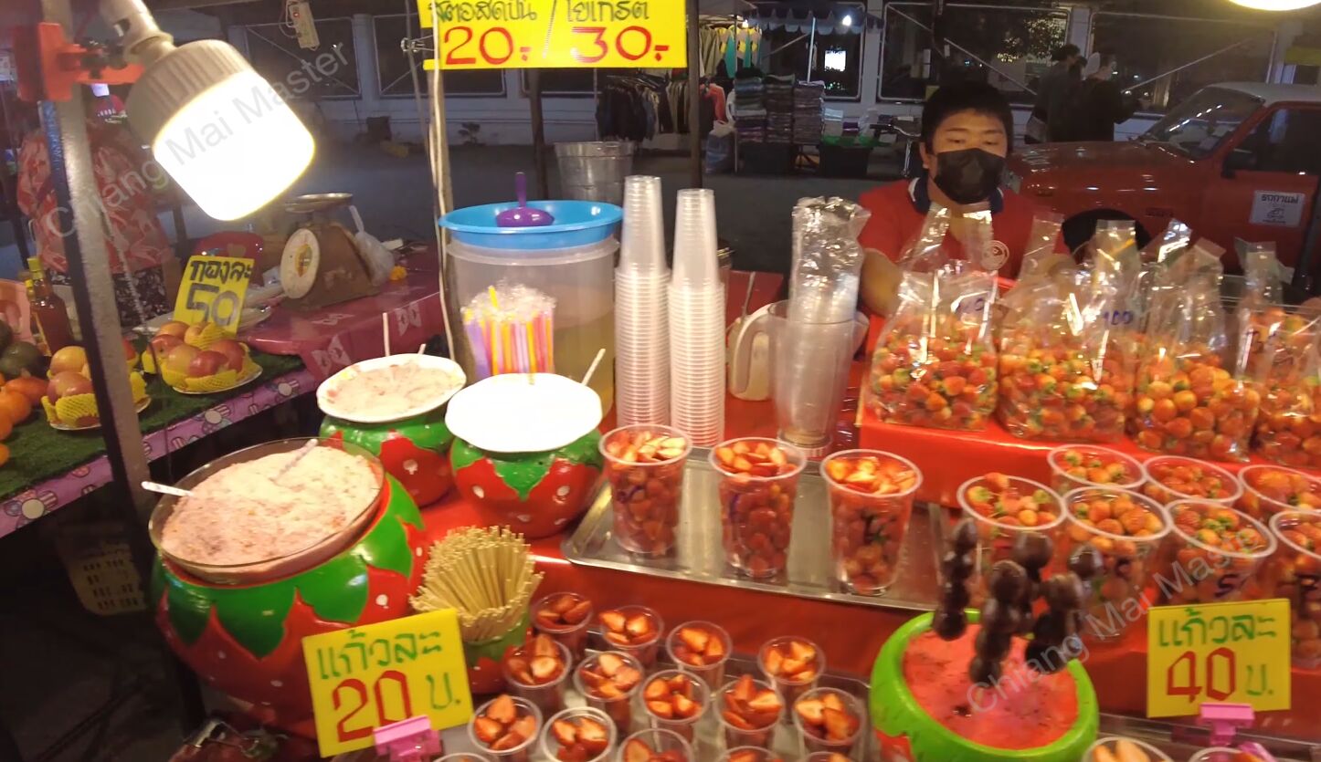 Night Market, Big C Extra - A must-visit place in Chiang Mai night market