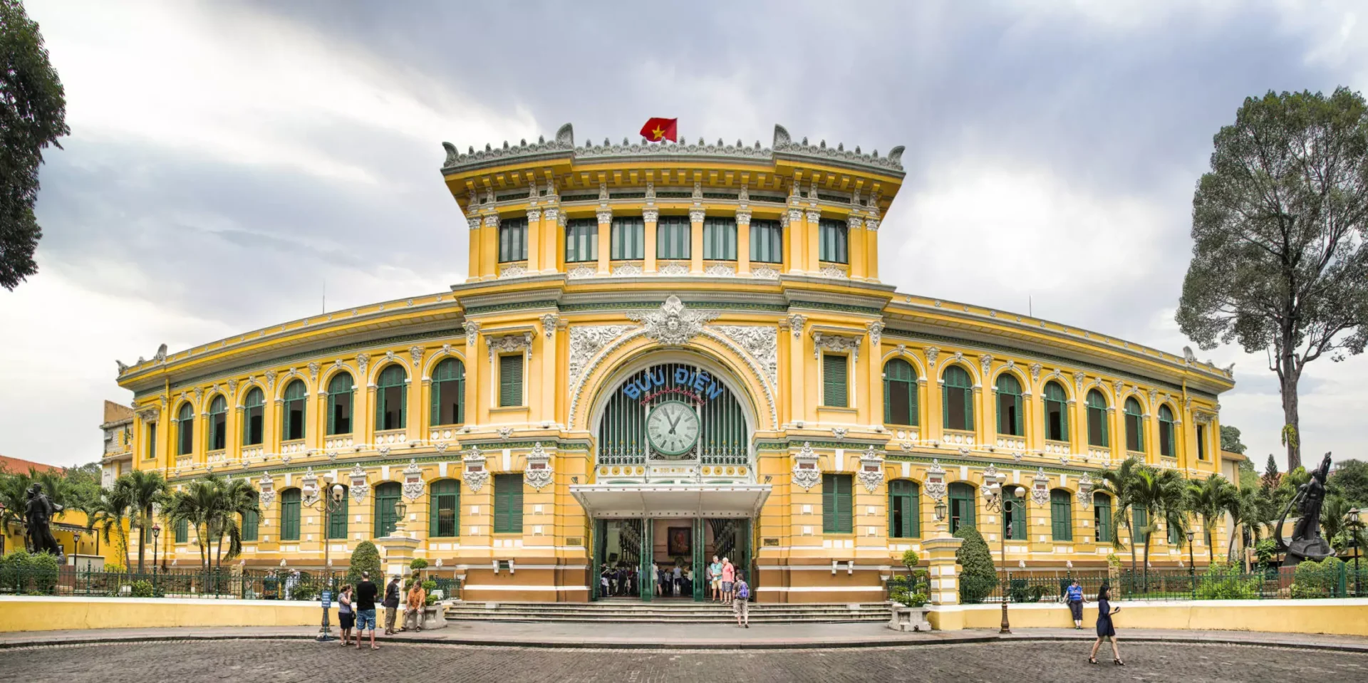Saigon Central Post Office showcases colonial architecture for ho chi minh city sightseeing.