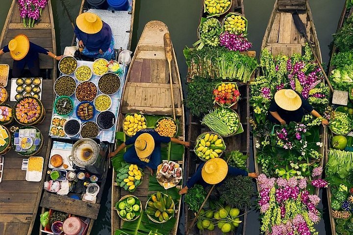 Taling Chan Floating Market - A floating market in Bangkok