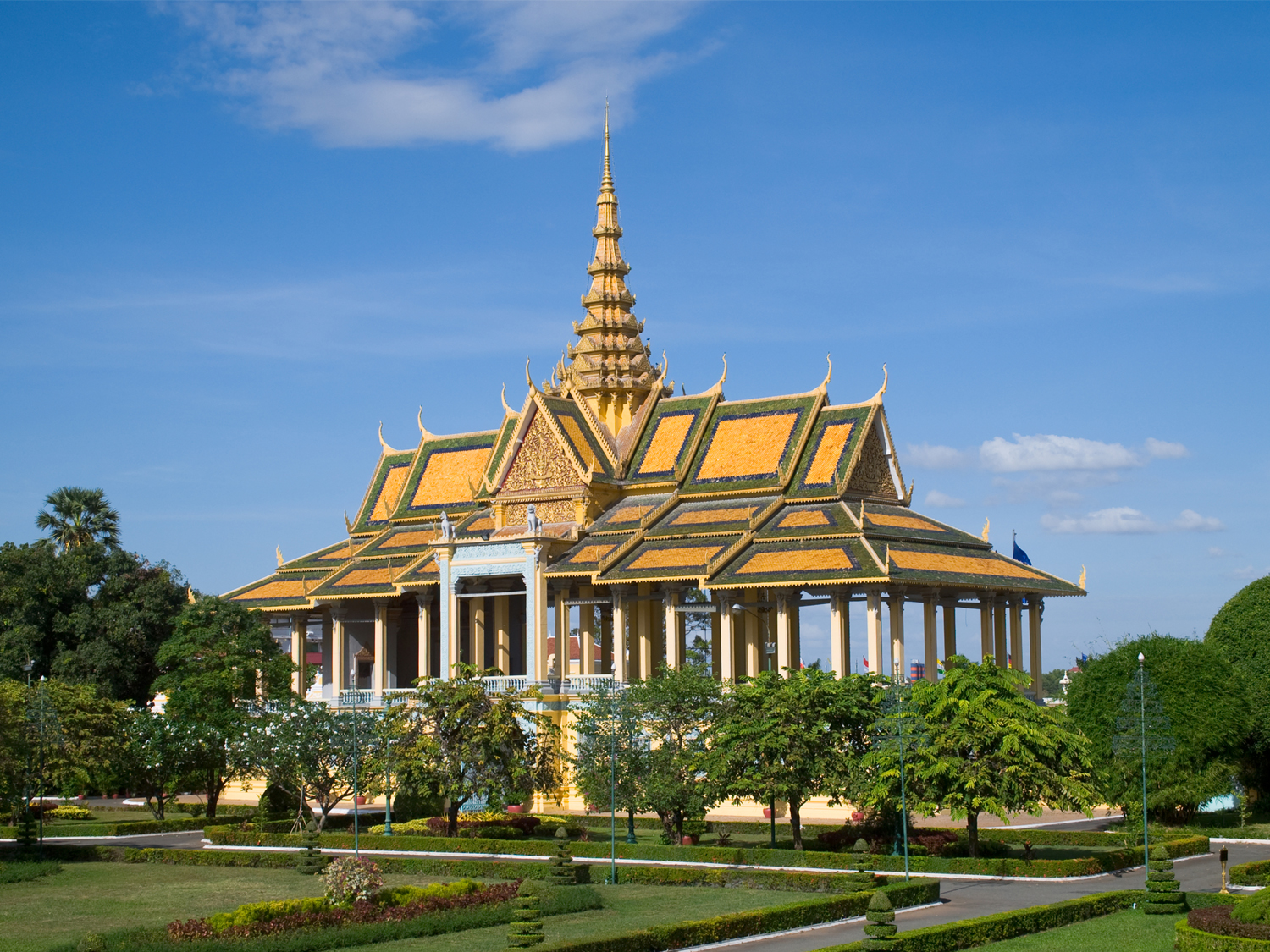 cambodia luxury tour for travelers