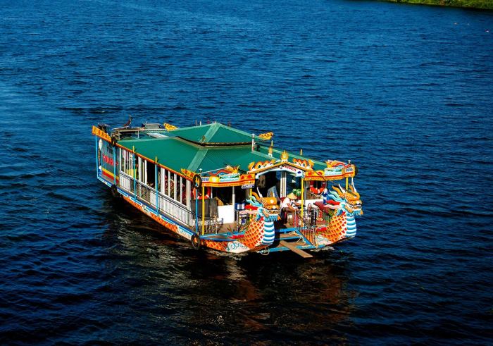 short cruise along the Perfume River