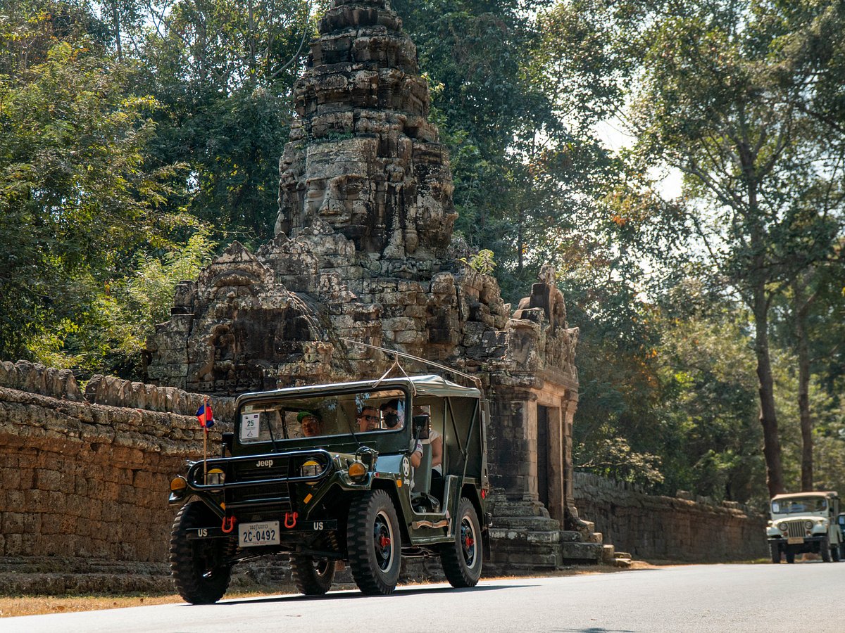 Angkor Wat tours exploring temples by jeep