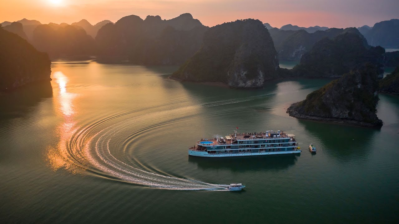 Hanoi - Halong Bay Trip in Ha Long Bay Tours