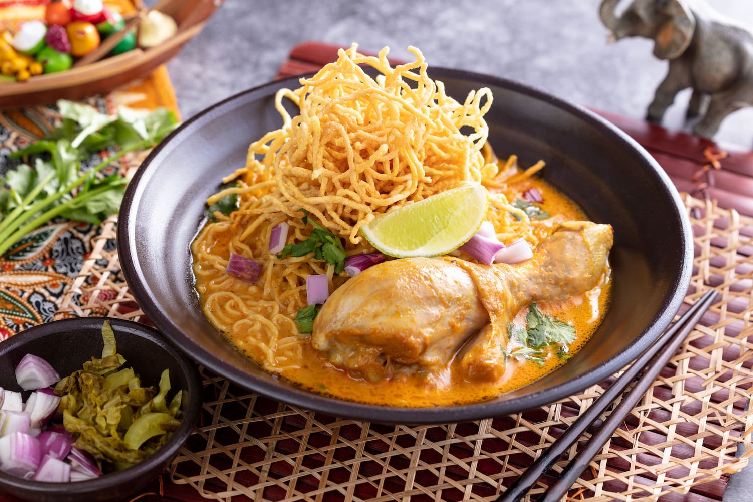 Khao Soi - A must-try specialty for city tour Chiang Mai
