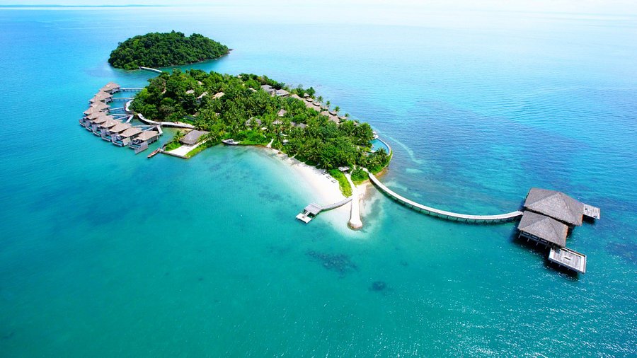 Private island resort experience included in premium Cambodia luxury tours