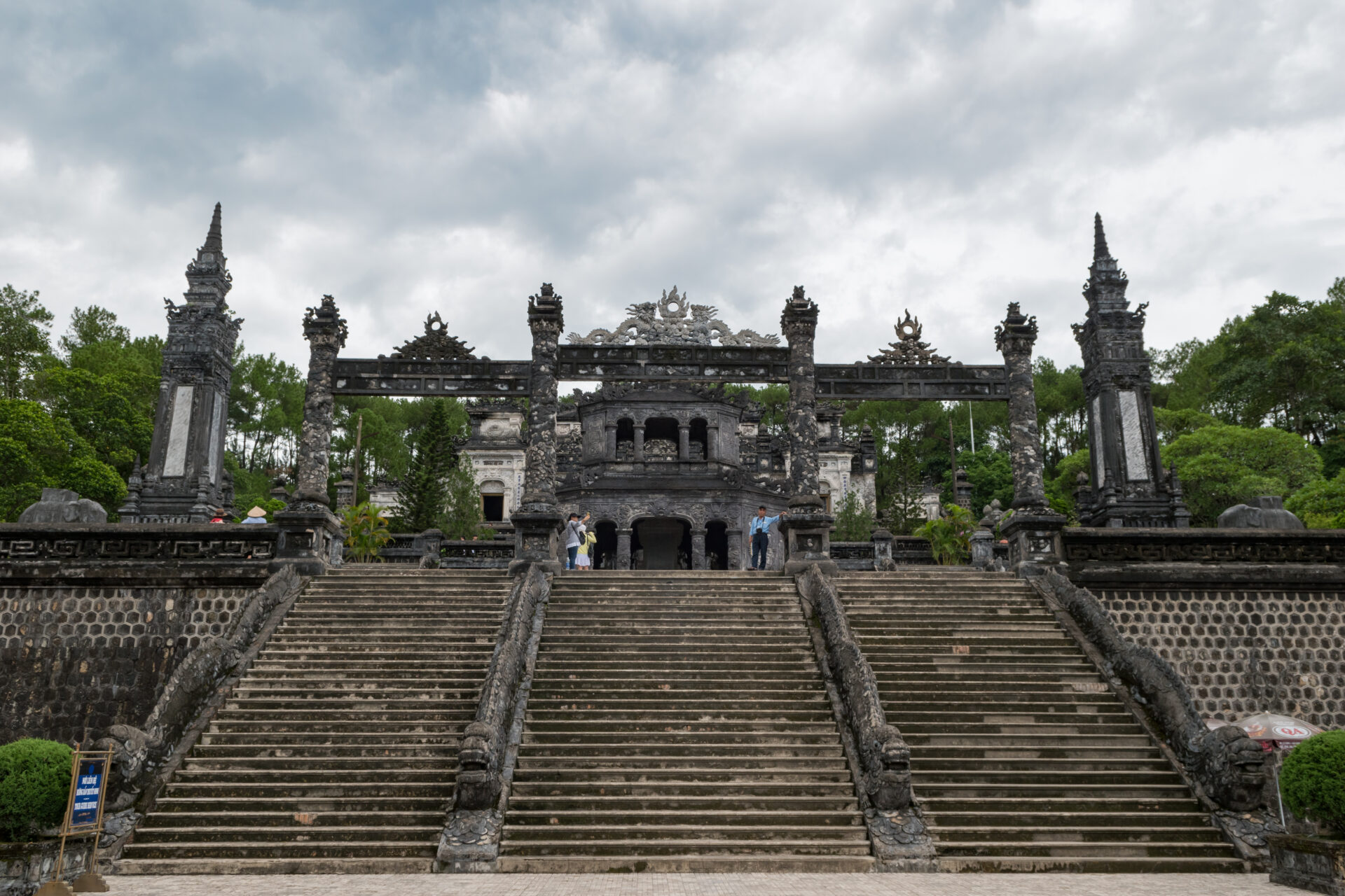 tomb of khai dinh