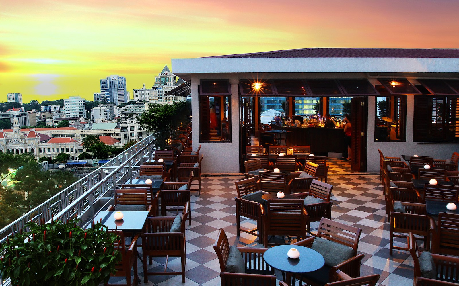 Saigon Saigon Bar in Caravelle Saigon Hotel