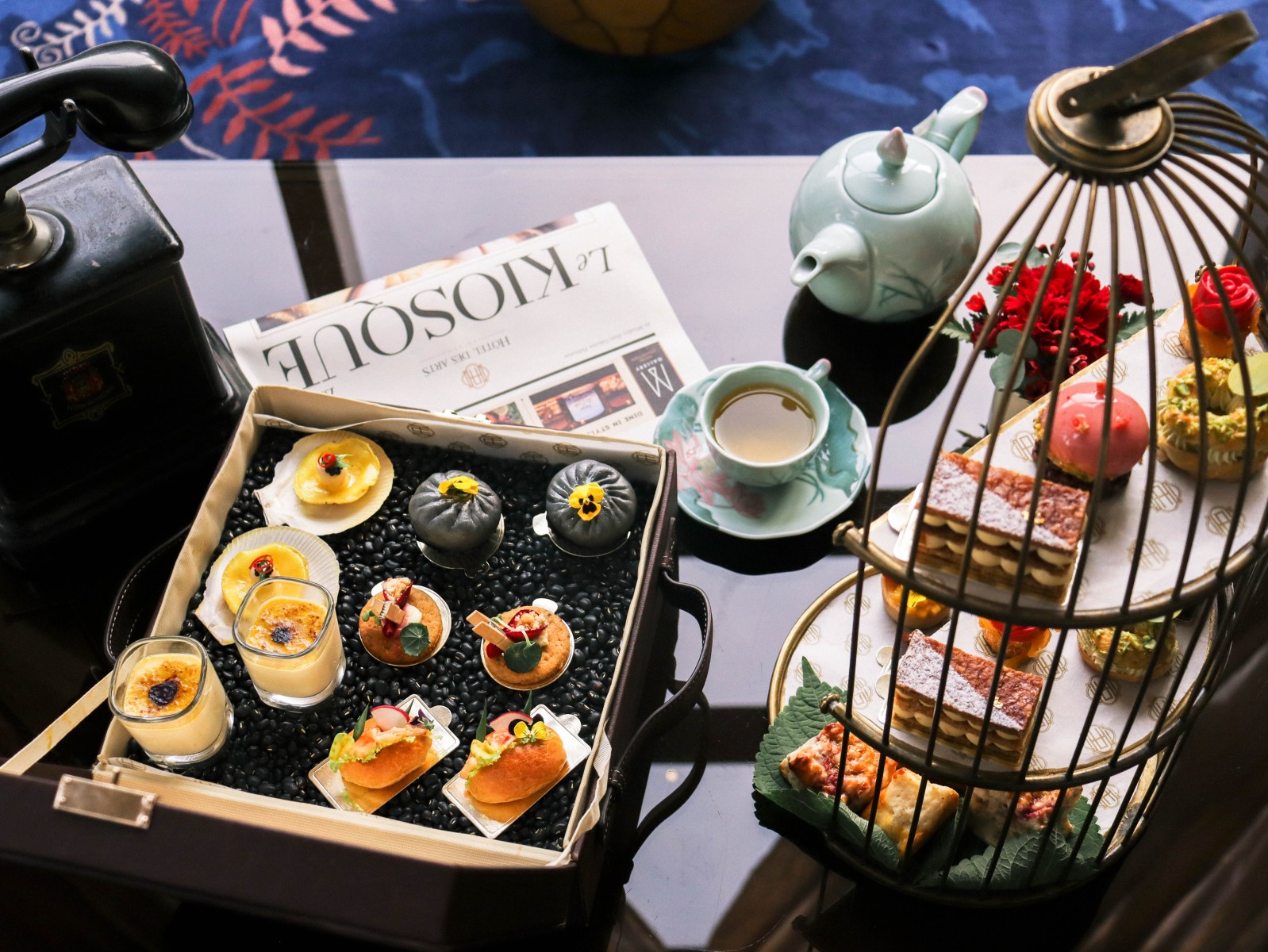 Café des Beaux-Arts in Hôtel des Arts Saigon - MGallery