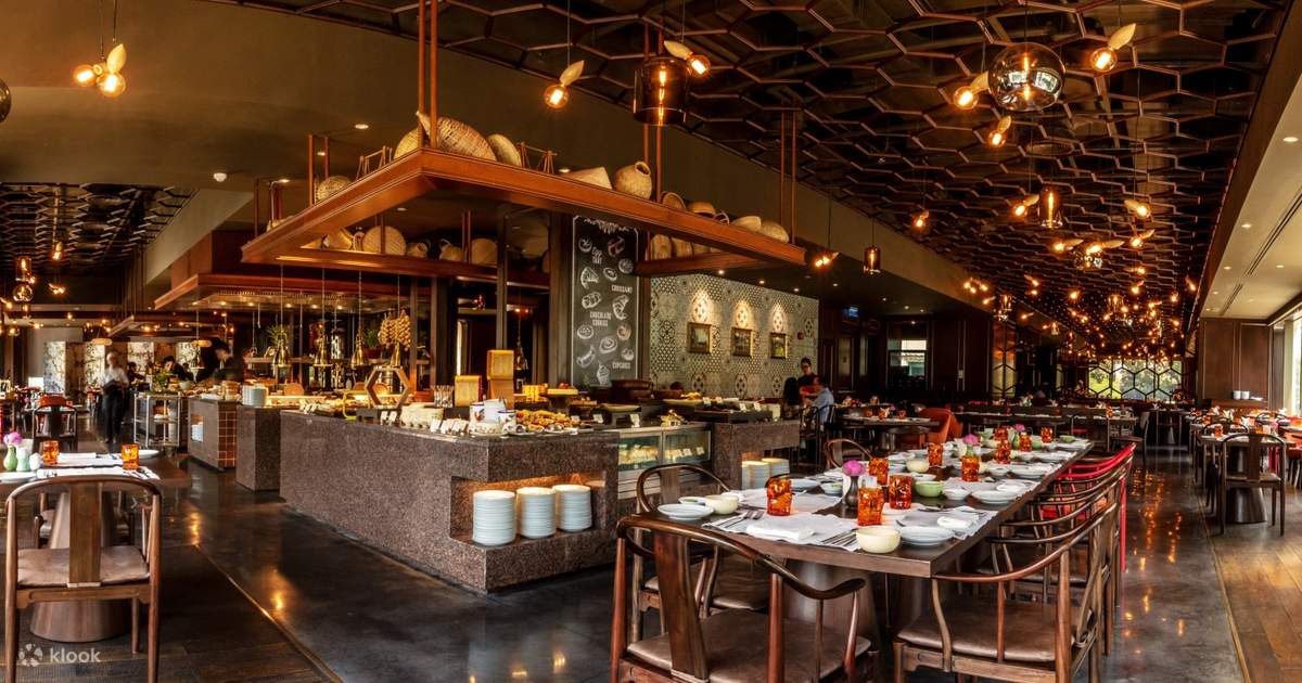 Saigon Kitchen Restaurant in Hôtel des Arts Saigon - MGallery