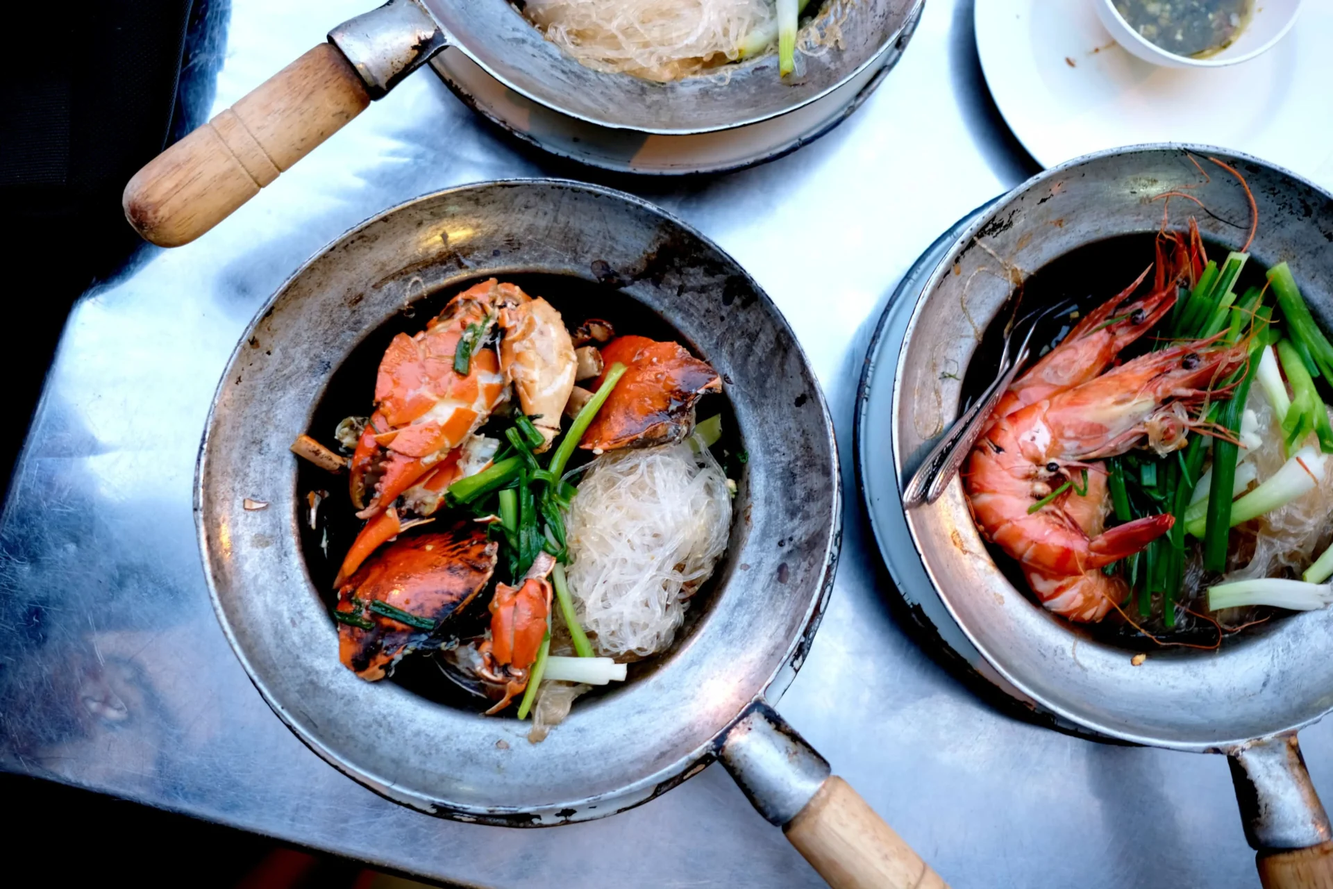 Claypot crab and prawns served at Bangkok Street Food MICHELIN Restaurants, Somsak Pu Ob Bangkok