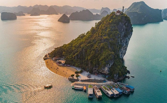 Ha Long in Quang Ninh - a UNESCO World Heritage Site 