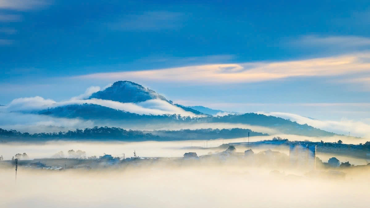 Da Lat: A unique cloud-watching spot featured by National Geographic.