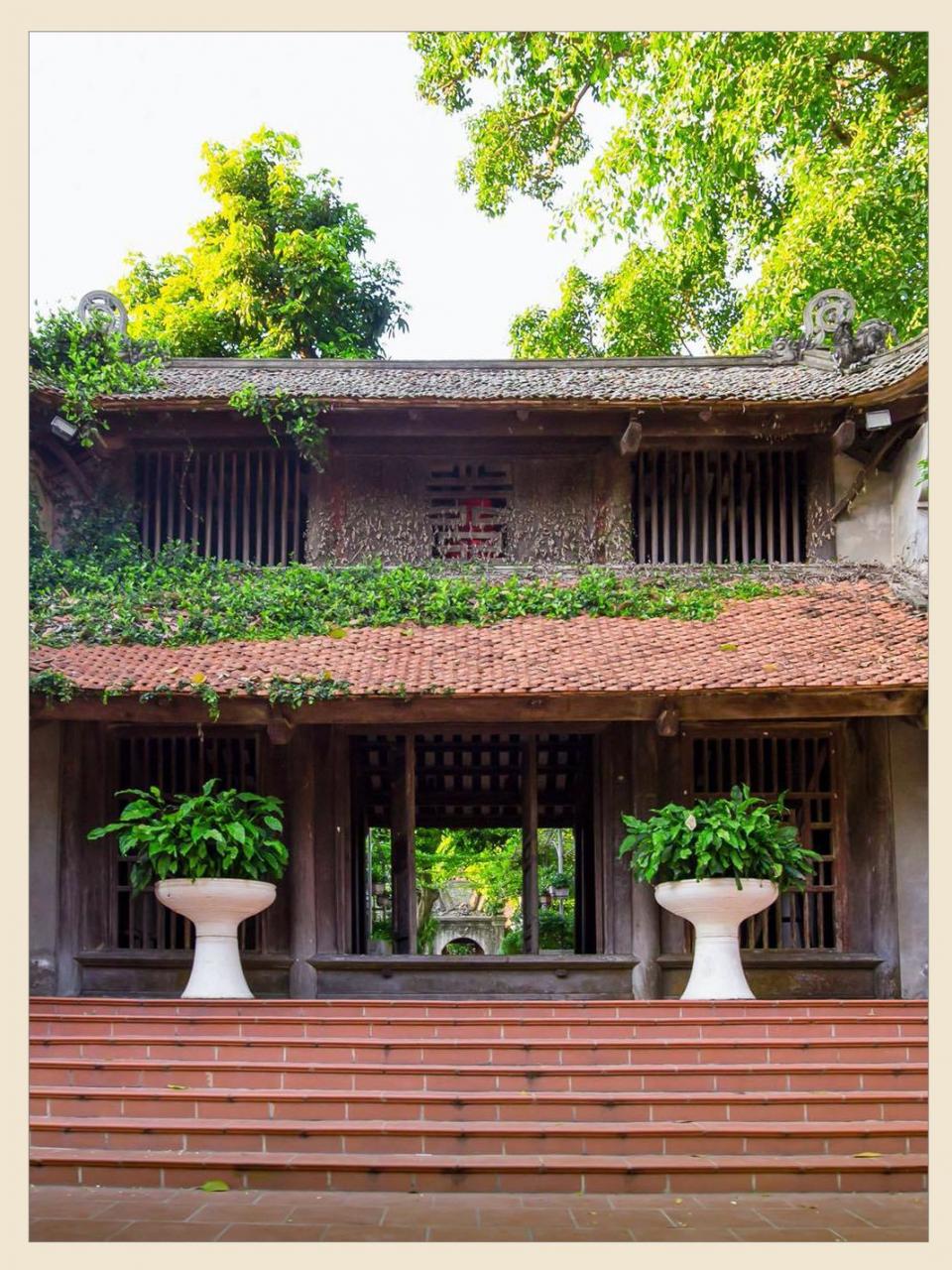 The Temple and Mausoleum of Ngo Quyen
